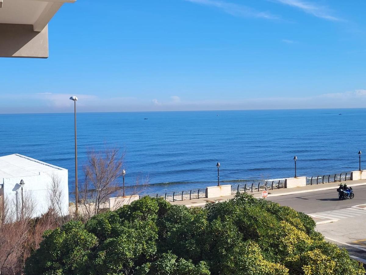 Casa Al Mare Hotel Bari Eksteriør billede